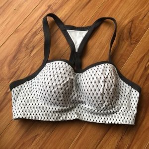 VSX sports bra
